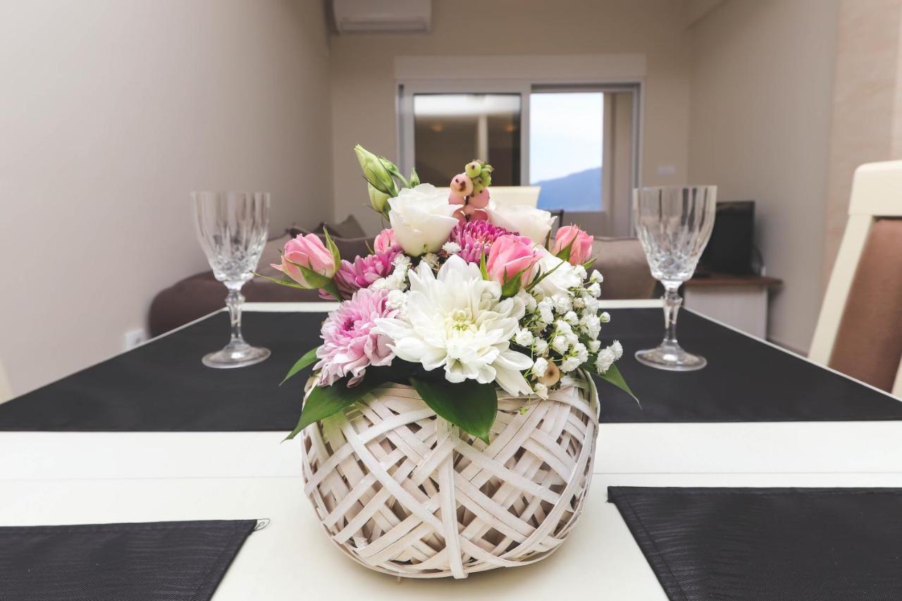 Sea Star Luxury Apartment كوتور المظهر الخارجي الصورة